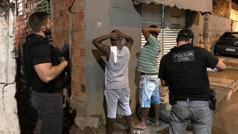 Operação Contenção