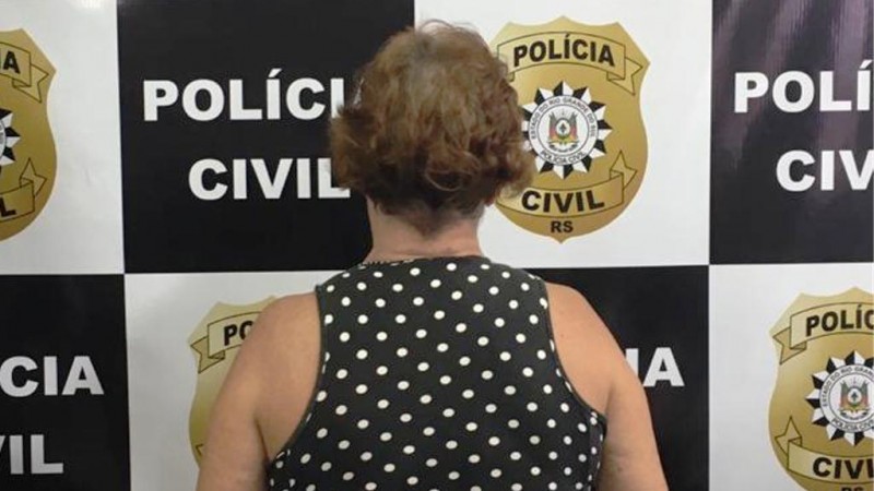 Idosa &eacute; presa preventivamente por aliciar neta em troca de bens materiais
