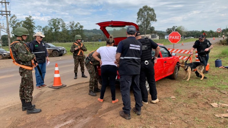 Notícia - Exército Brasileiro realiza Operação Fronteira Sul em