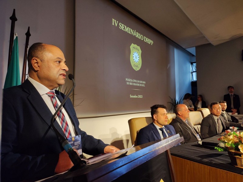 Polícia Civil da 4ªDPRI conectada com professores para conversar sobre  ambiente virtual escolar - Polícia Civil RS