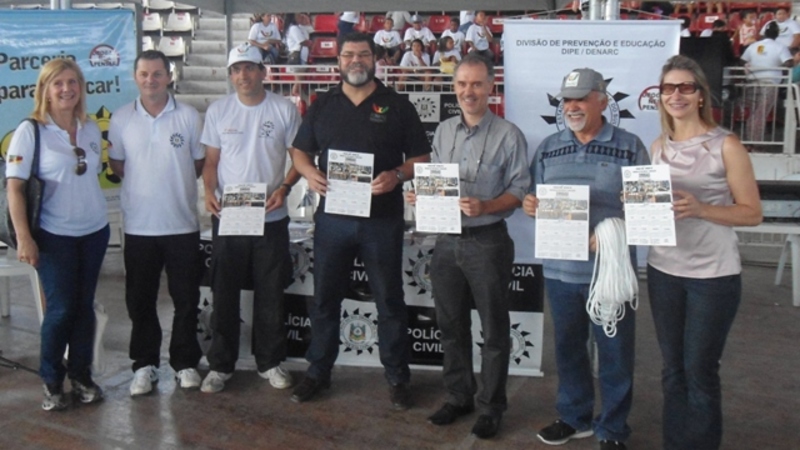 2013121713333917-12calendariodeca.jpg
