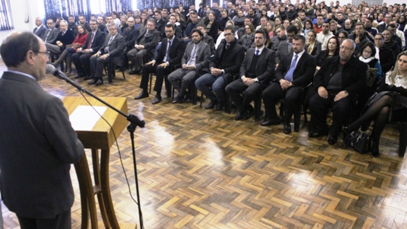 20160823123714capa.jpg
