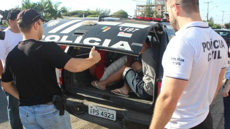 20131227110154conducao-dos-presos.jpg