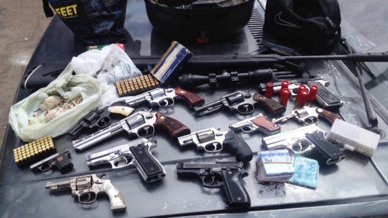 20140327165106armas-apreendias-denarc.jpeg