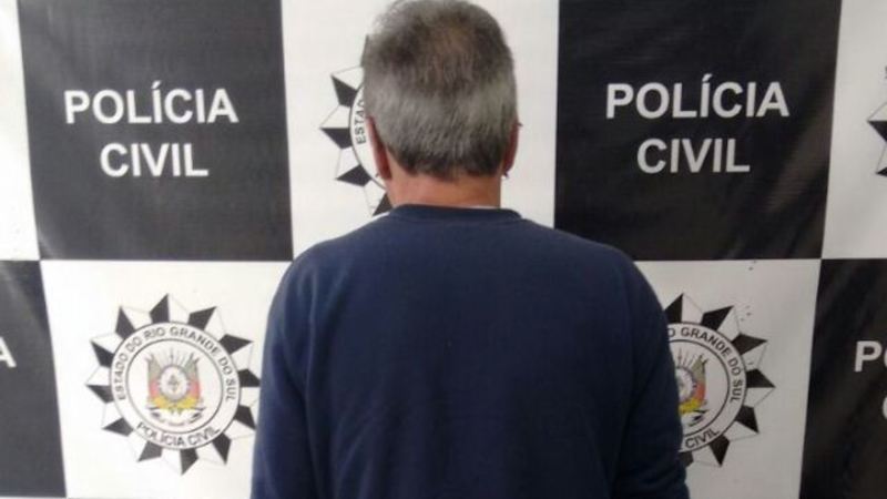 2016102123564621-10-portao.jpg