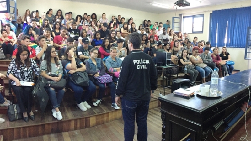 2016120210343402-12-dipe.jpg